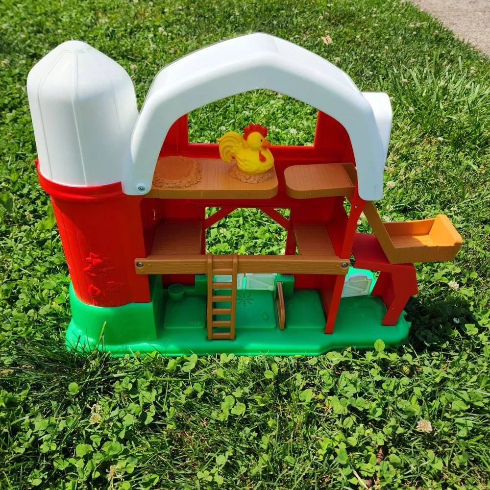Fisher-Price Little People Animal Friends Farmhouse Barn Playset‎ 2013 Mattel